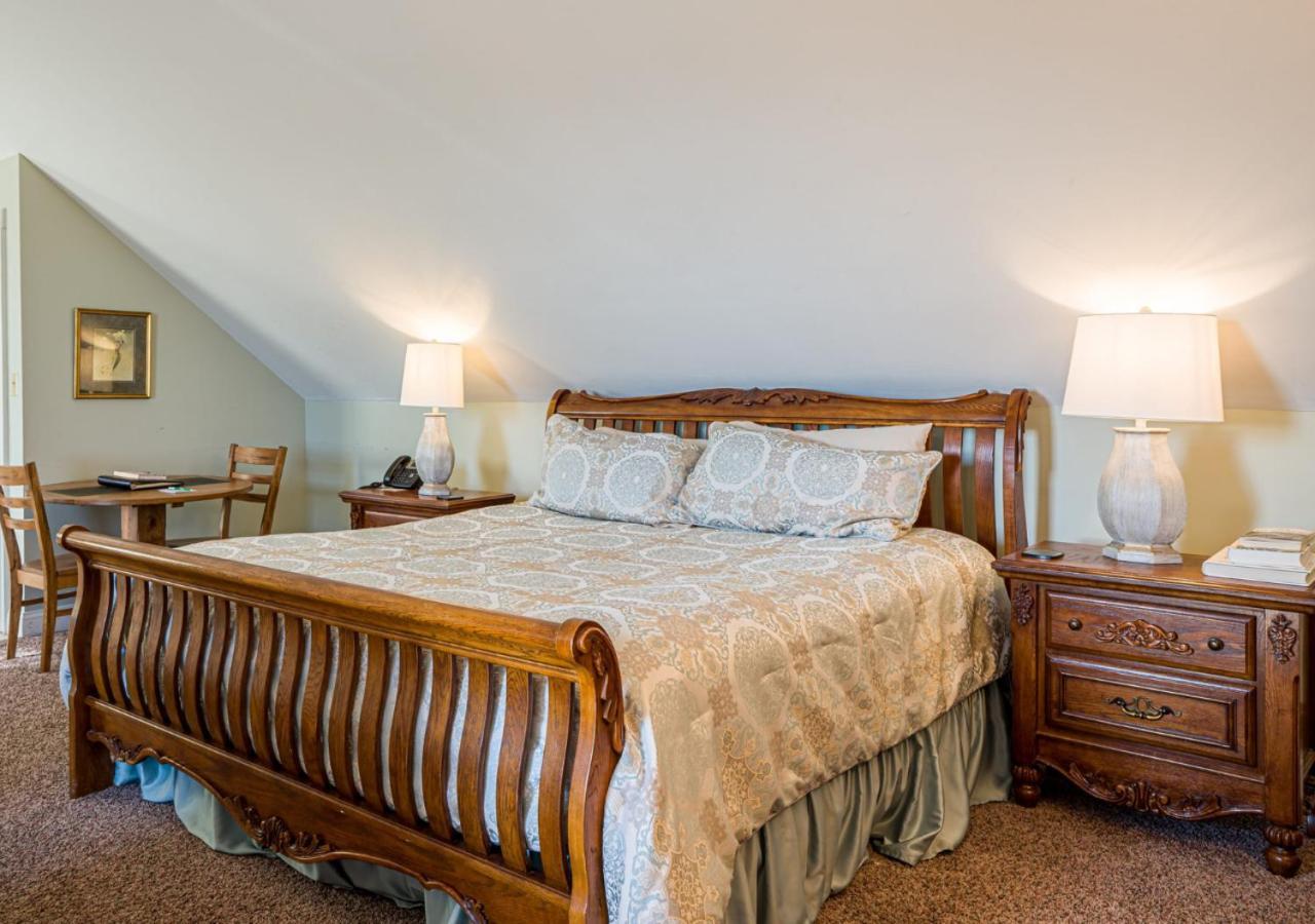 Whitestone Country Inn Kingston Экстерьер фото