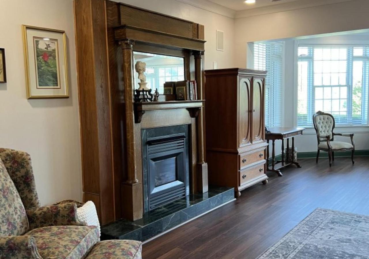 Whitestone Country Inn Kingston Экстерьер фото
