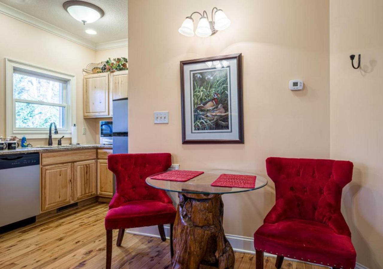 Whitestone Country Inn Kingston Экстерьер фото