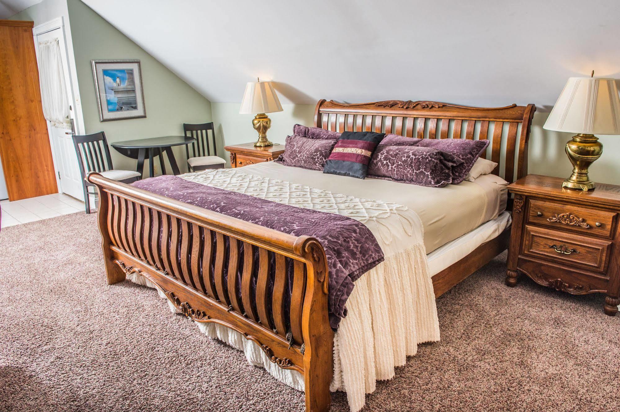 Whitestone Country Inn Kingston Экстерьер фото